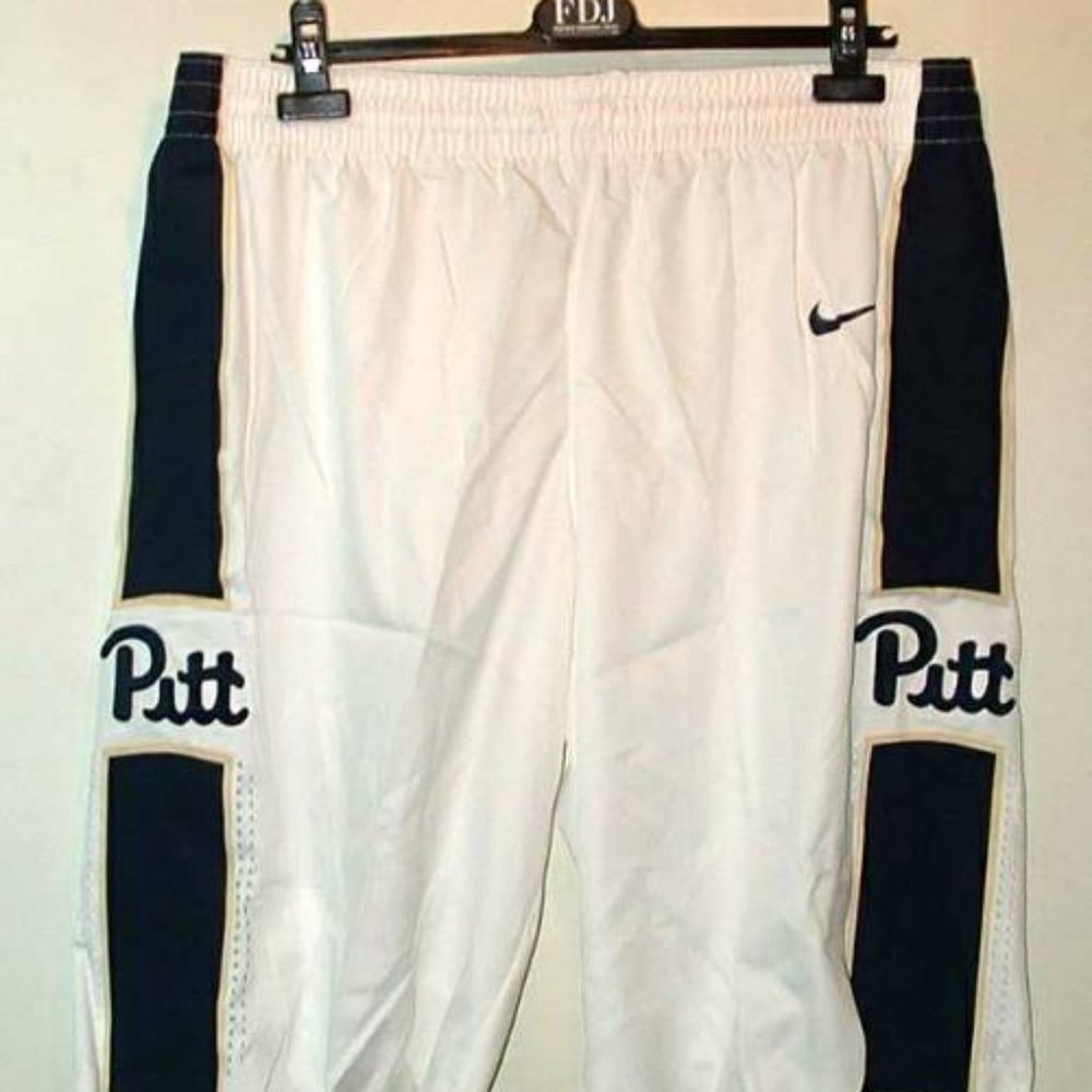 2016 17 Nike  PITT issued  Lacrosse field Hockey